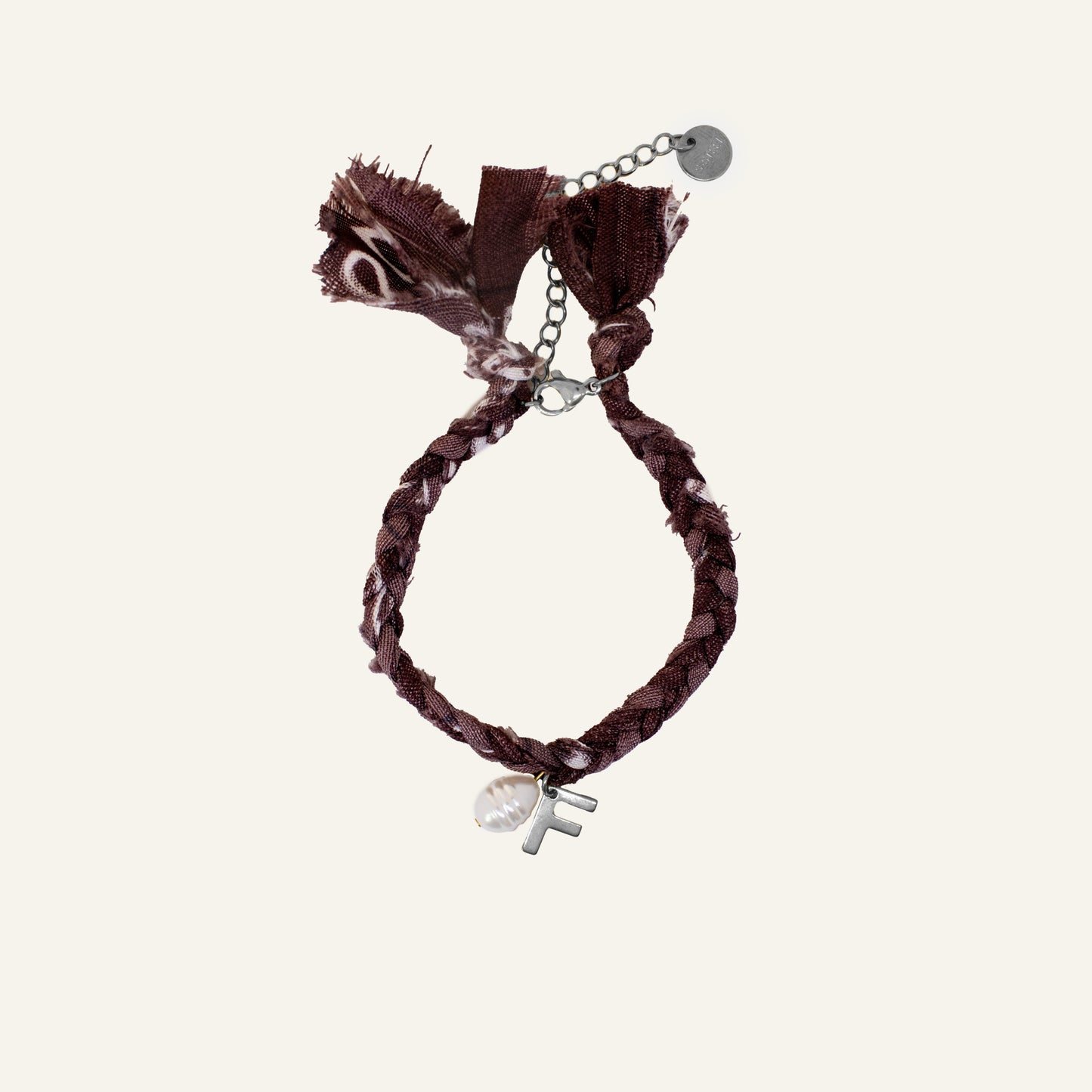 BANDANA INITIAL ARMBAND DONKER BRUIN/ZILVER