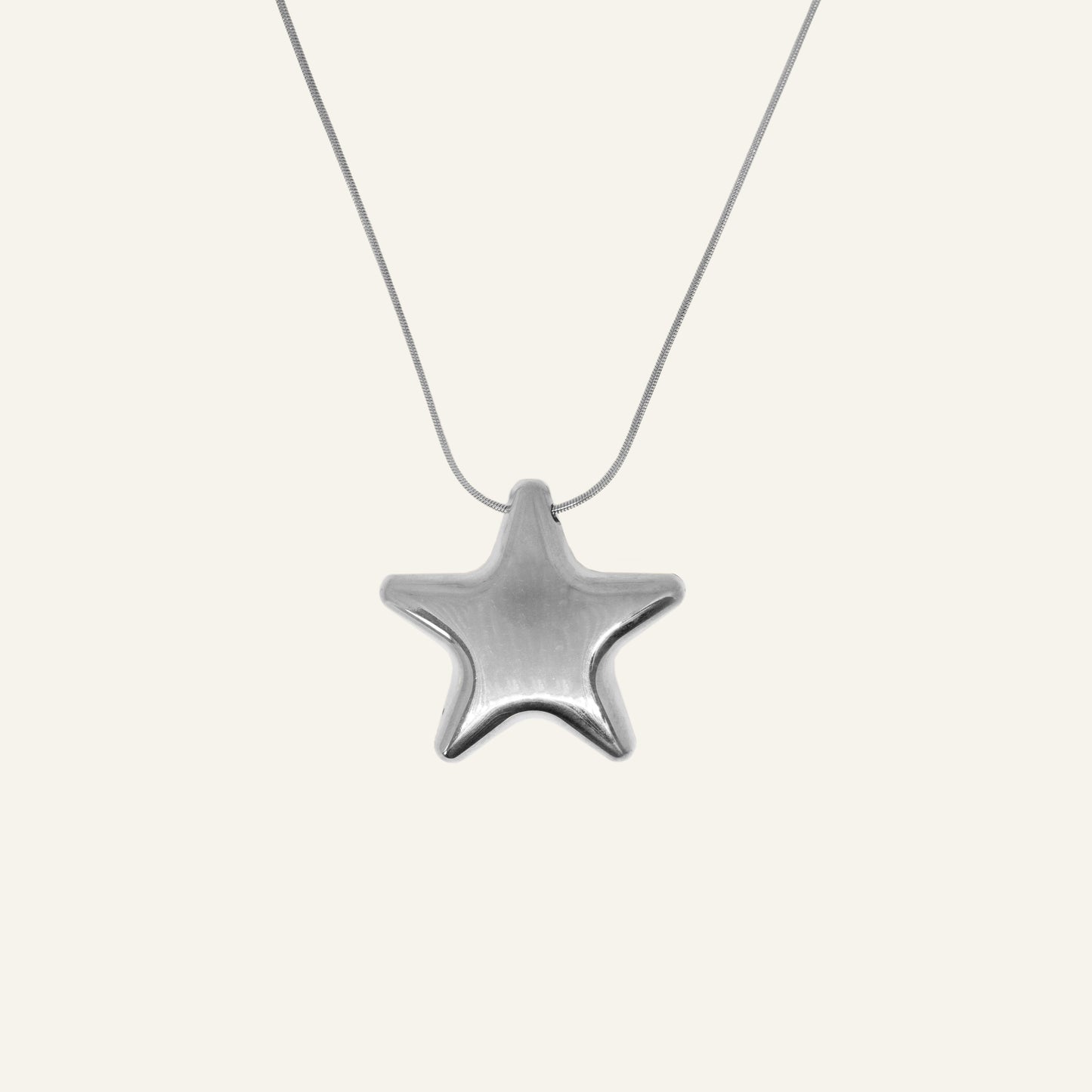 BOLD STAR NECKLACE SILVER