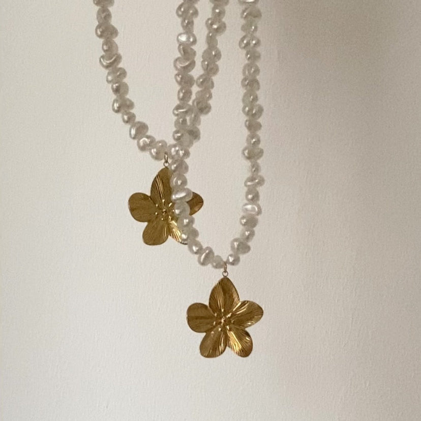 CUTE FLOWER PEARL KETTING GOUD