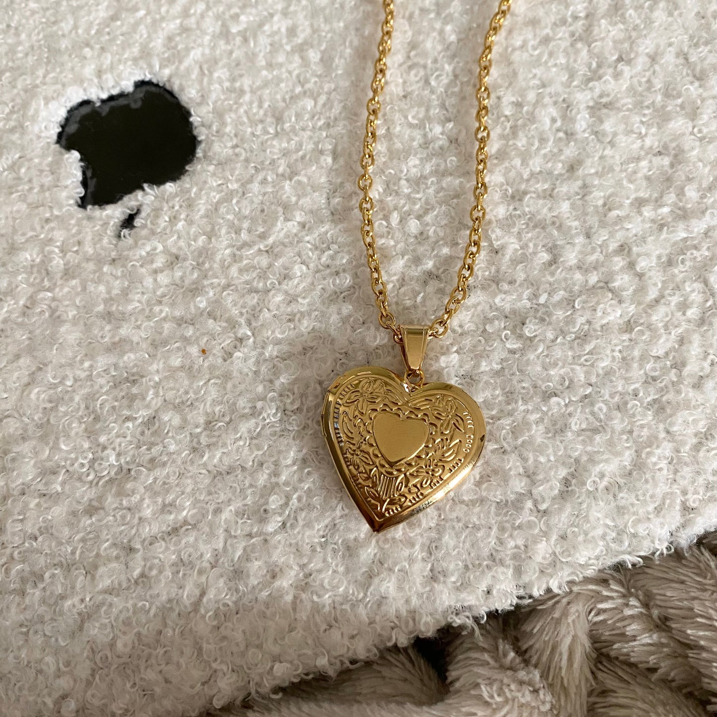HEART MEDAILLON KETTING GOUD