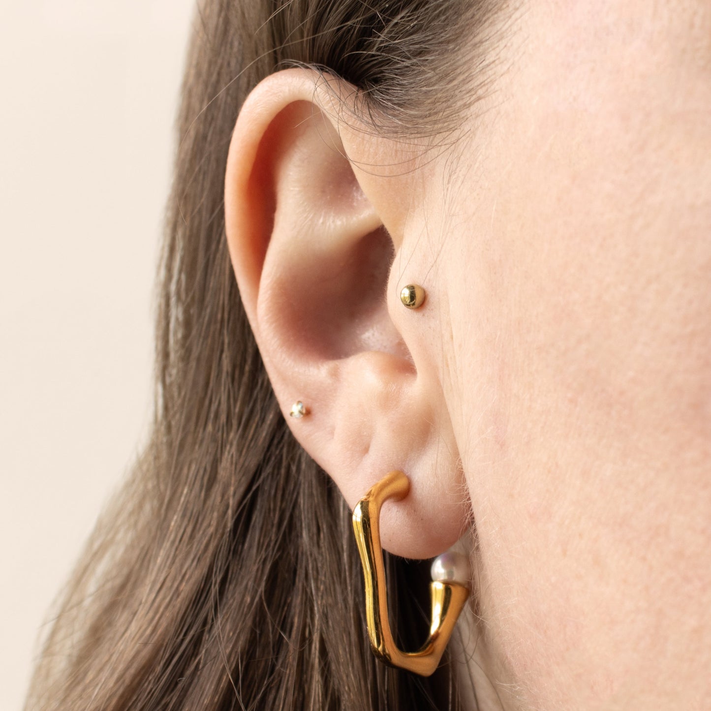 ORGANIC PEARL OORBELLEN GOUD