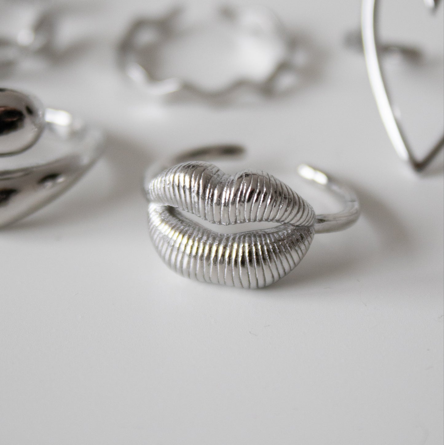 LIPS RING ZILVER