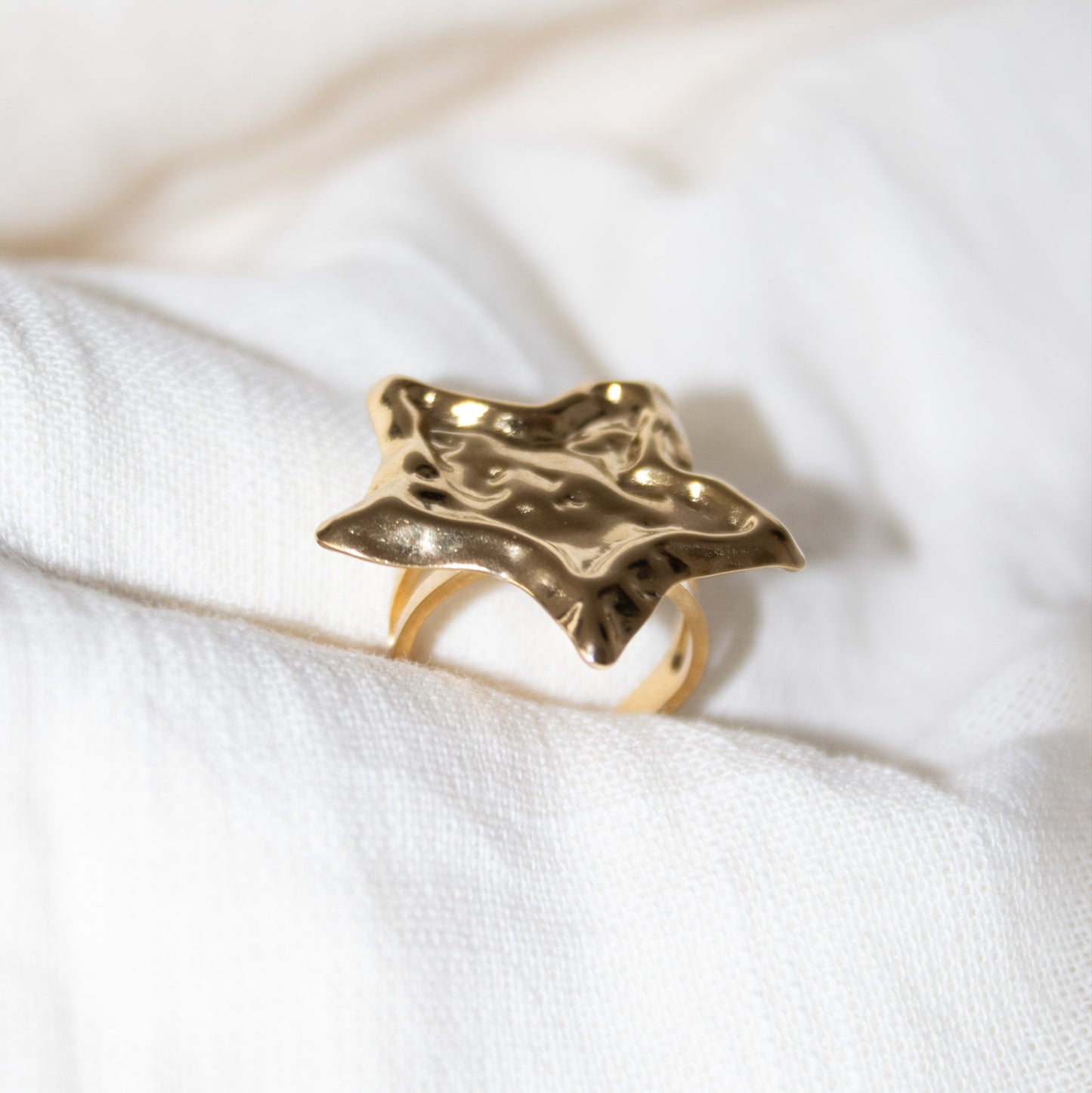 BOLD STAR RING GOUD