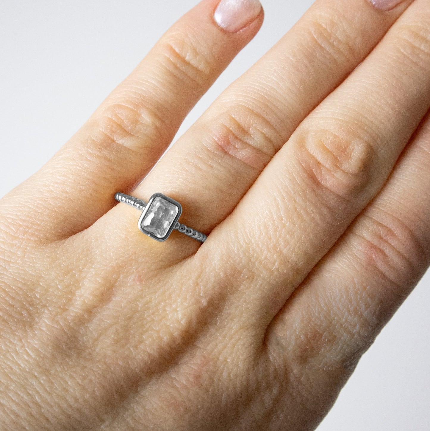 CUBIC ZIRCONIA RING ZILVER