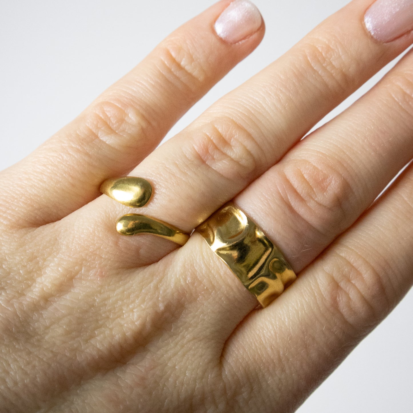HUG RING GOUD