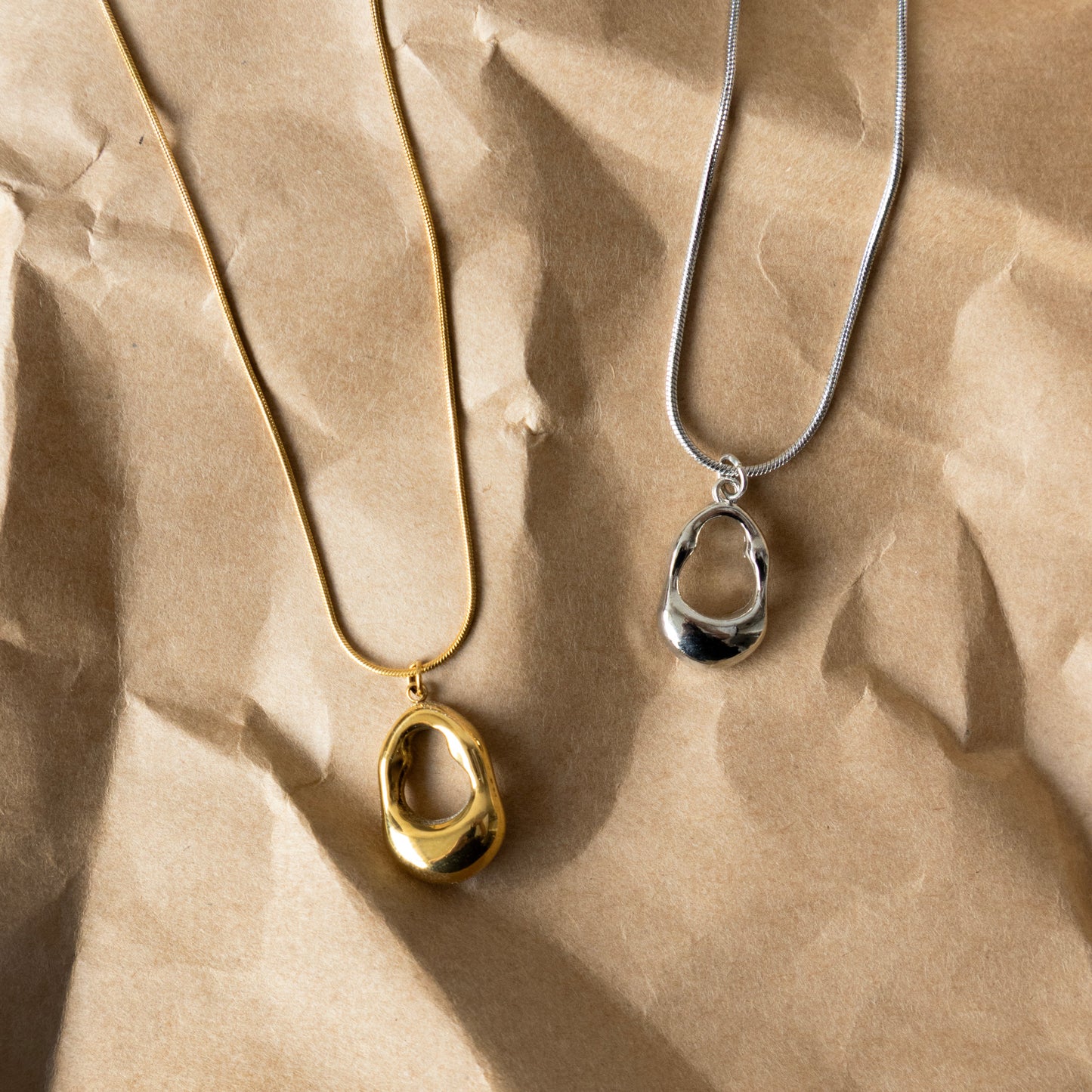 ORGANIC KETTING ZILVER