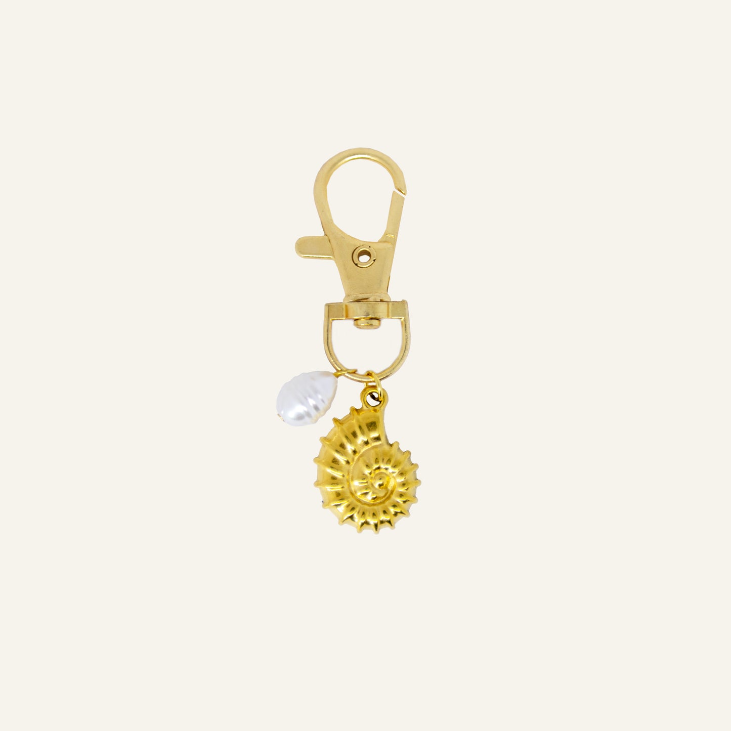 SHELL PEARL CHARM GOUD