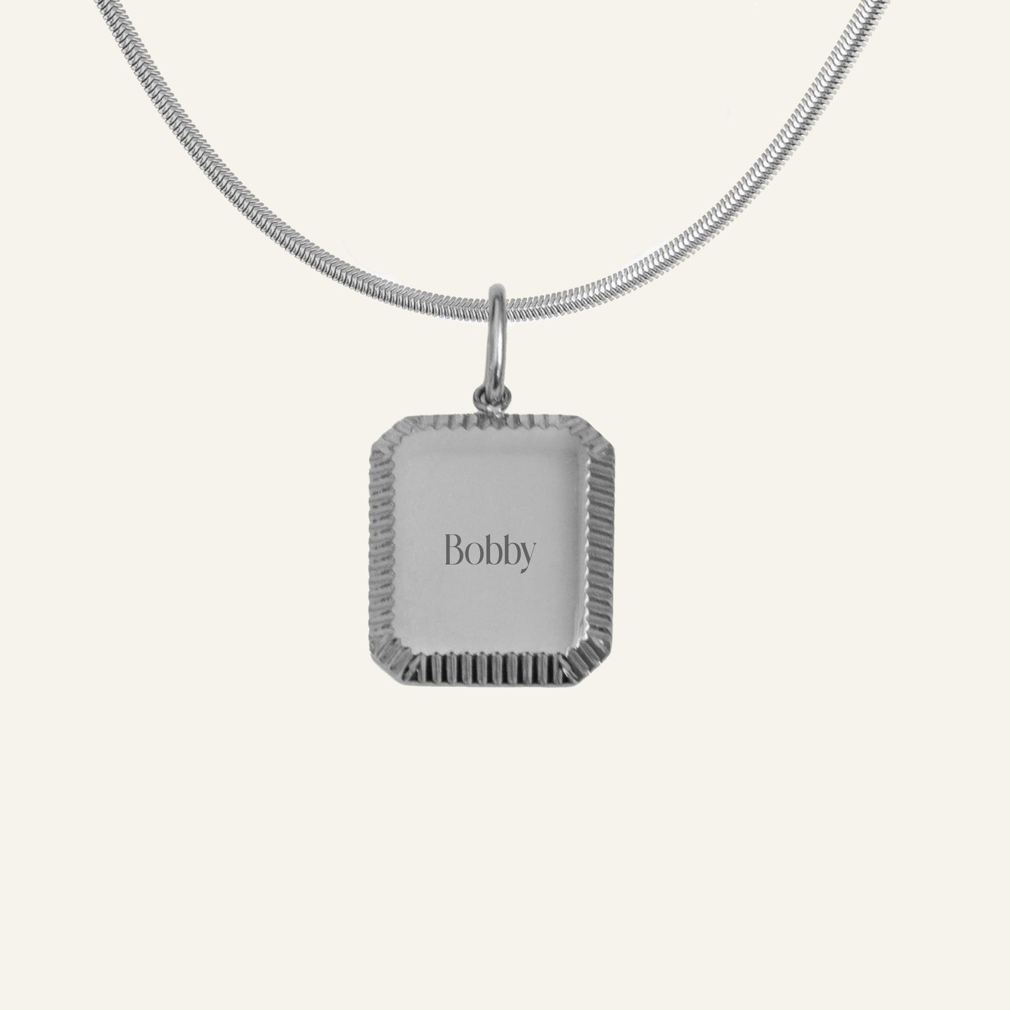 GEGRAVEERDE KETTING MET NAAM #1 - ZILVER