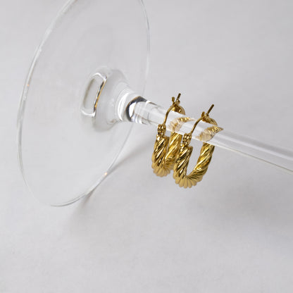 SWIRL HOOPS - GOUD