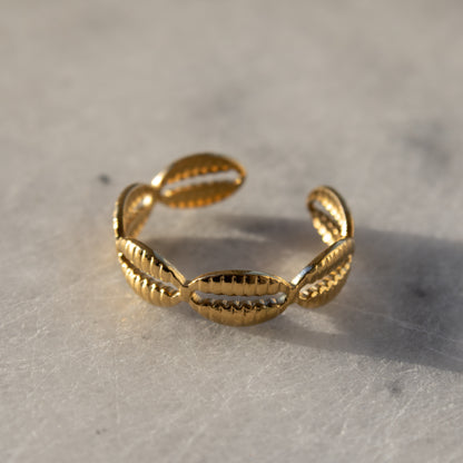 Shell Ring - Gold