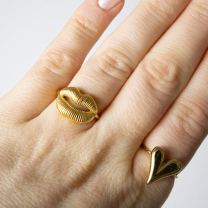 Lip Ring - Gold