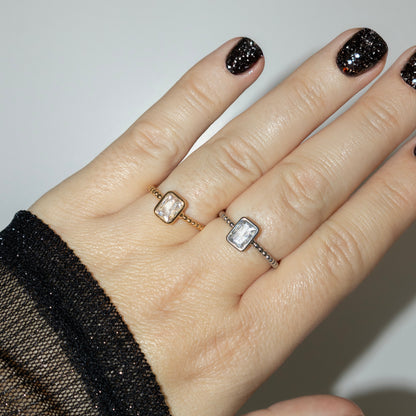CUBIC ZIRKONIA RING - ZILVER