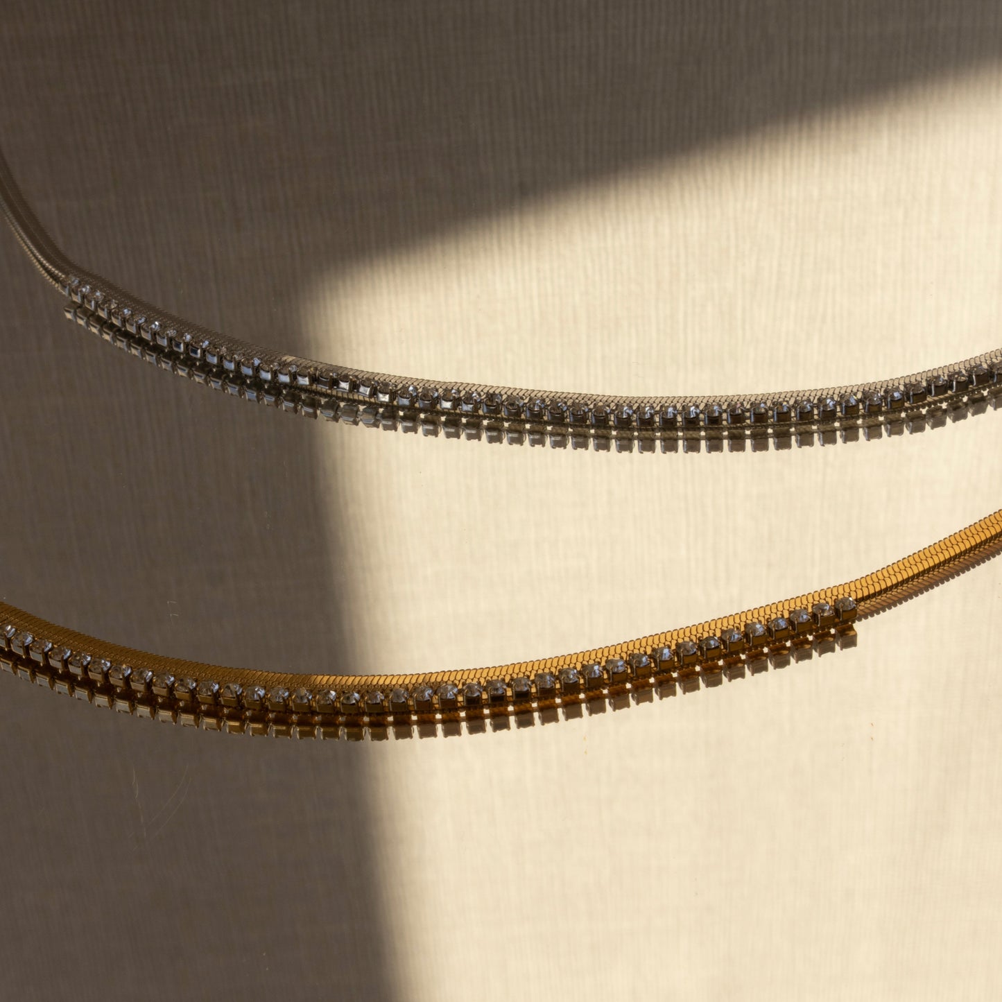 FESTIVE FLAT KETTING GOUD