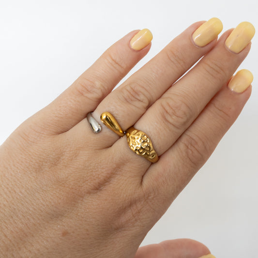 HUG RING - GOLD/SILVER