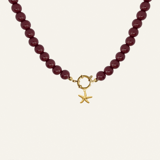 BEADS & CHARM KETTING - BORDEAUX/GOUD