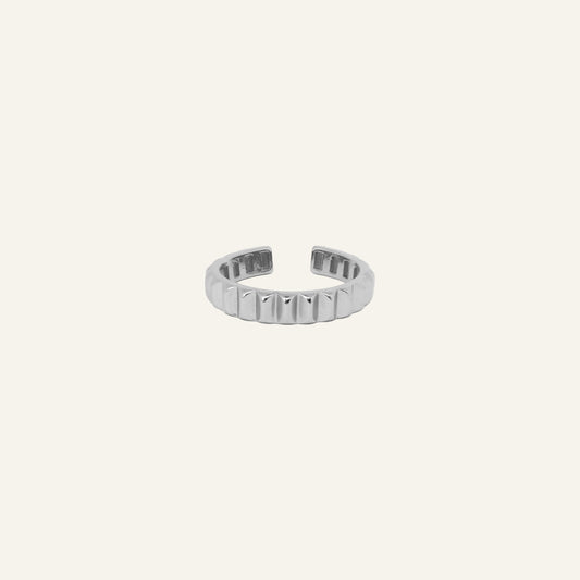 RIBBED RING ZILVER
