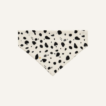 SLIDE-ON BANDANA FLUFFY DOTS - WIT/ZWART